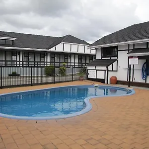 Devonwood Motel